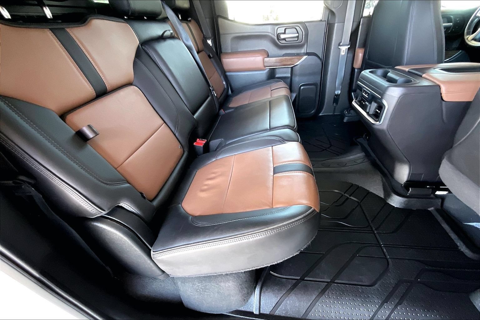 Used 2021 Chevrolet Silverado 1500 High Country AWD/4WD image 21