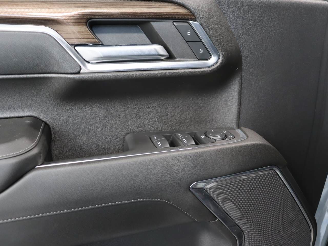 Certified 2024 Chevrolet Silverado 1500 LT Trail Boss w/ Protection Package AWD/4WD image 15