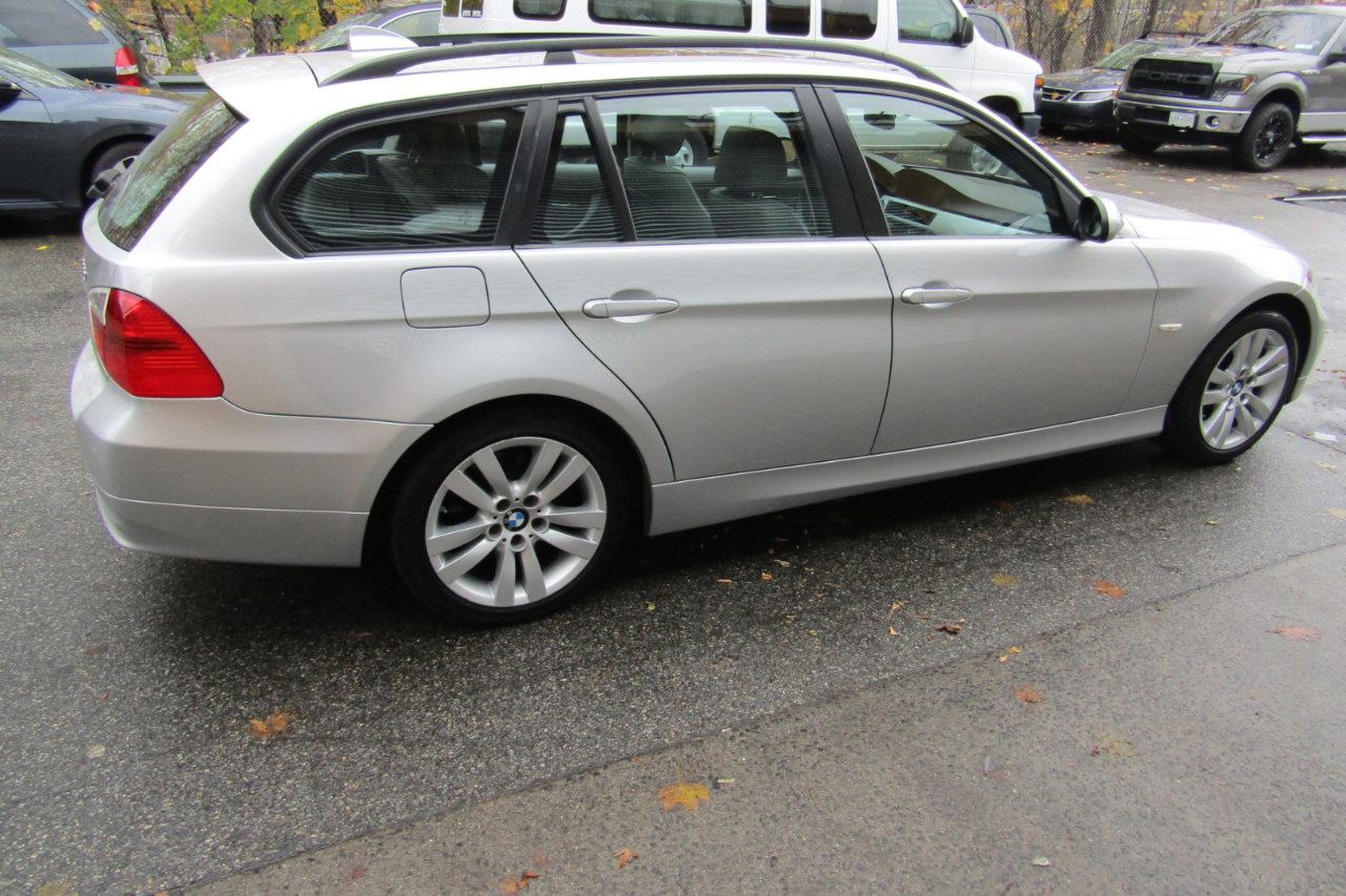 Used 2007 BMW 328xi Wagon image 24