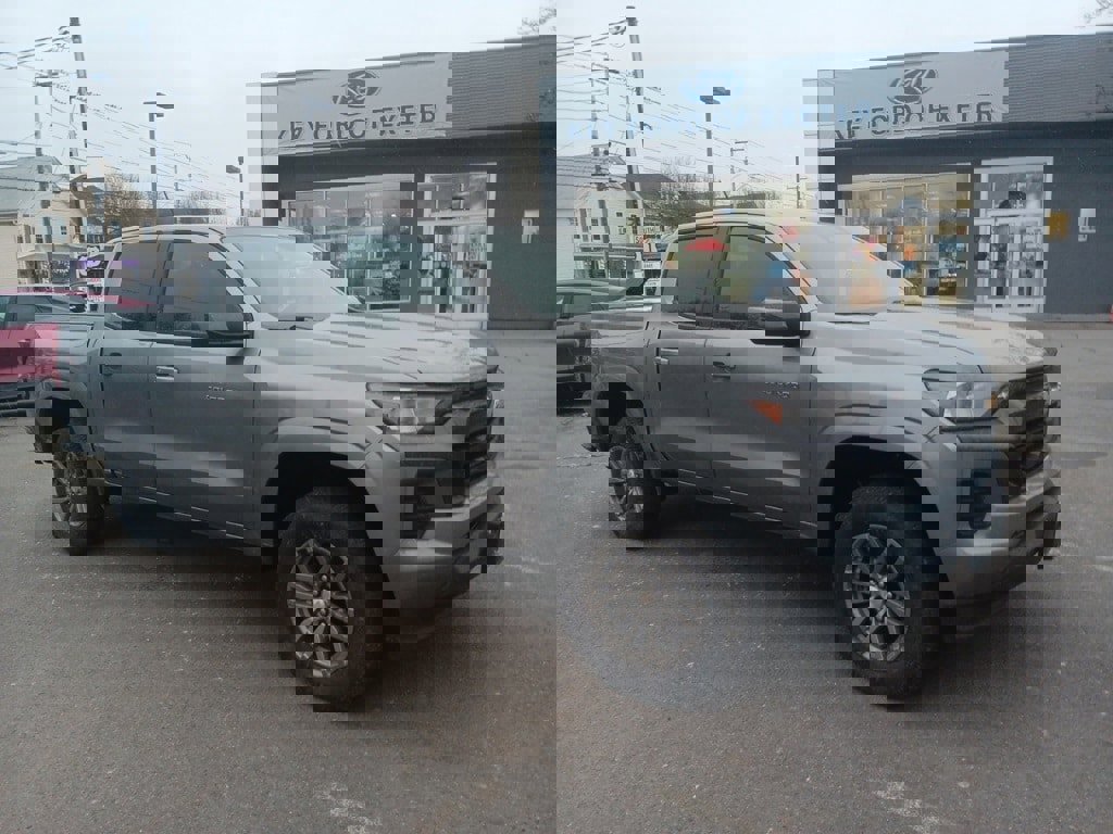 Used 2023 Chevrolet Colorado LT