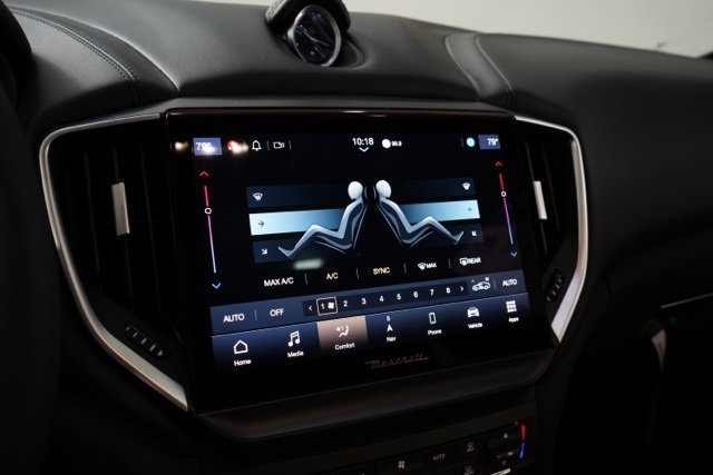 Used 2024 Maserati Ghibli Trofeo image 21