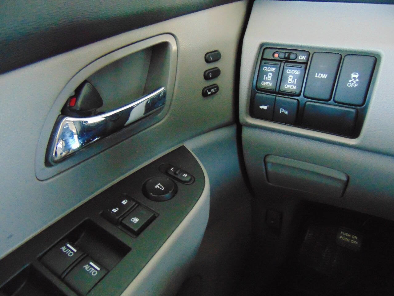 Used 2016 Honda Odyssey Touring image 13