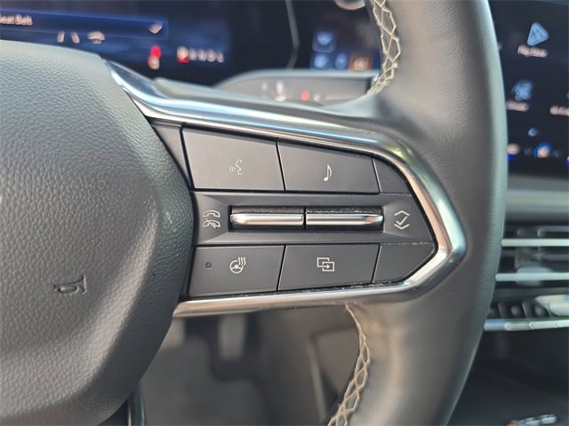 Used 2024 Chevrolet Traverse LT image 25