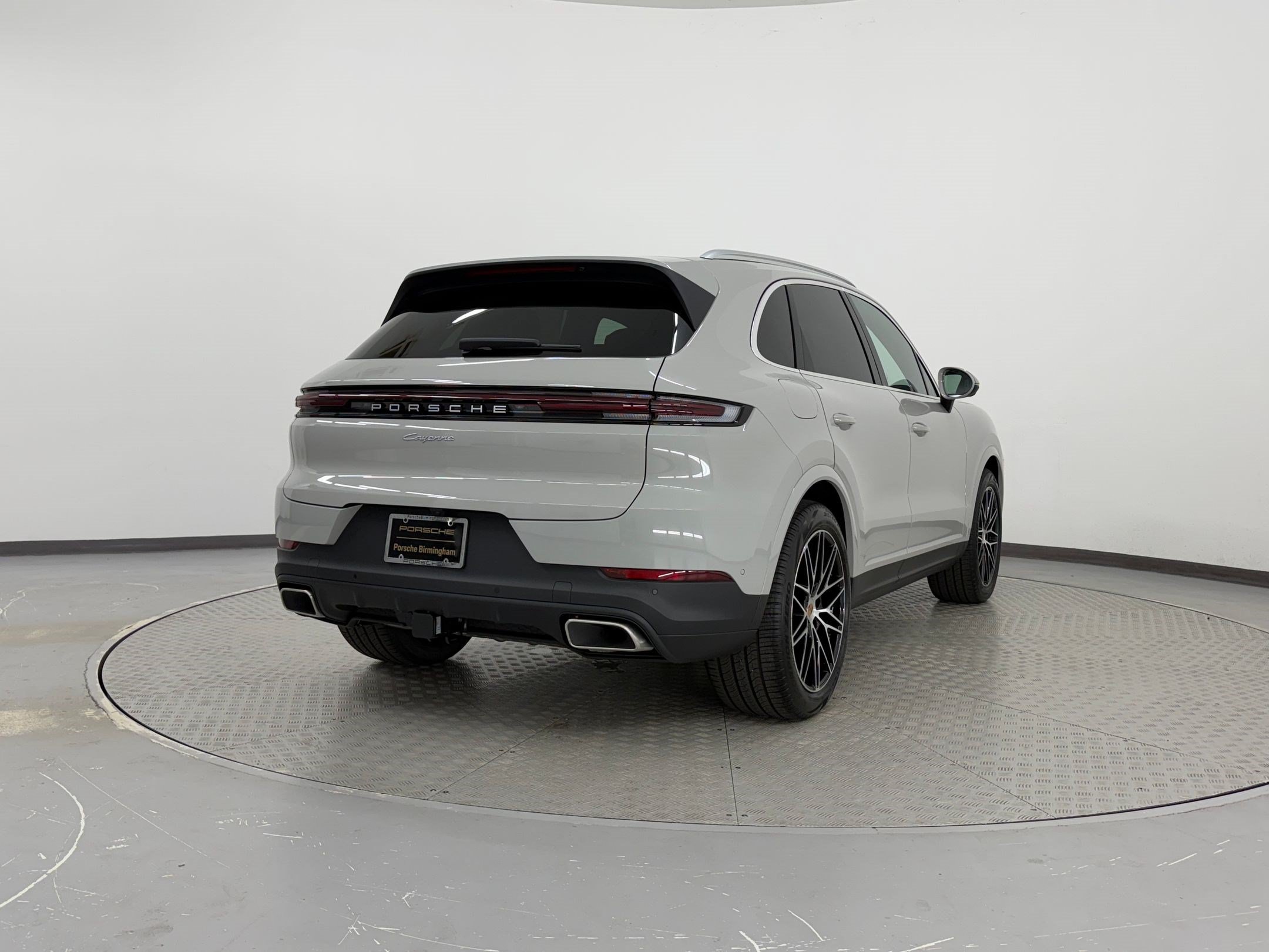 New 2026 Porsche Cayenne AWD/4WD image 9