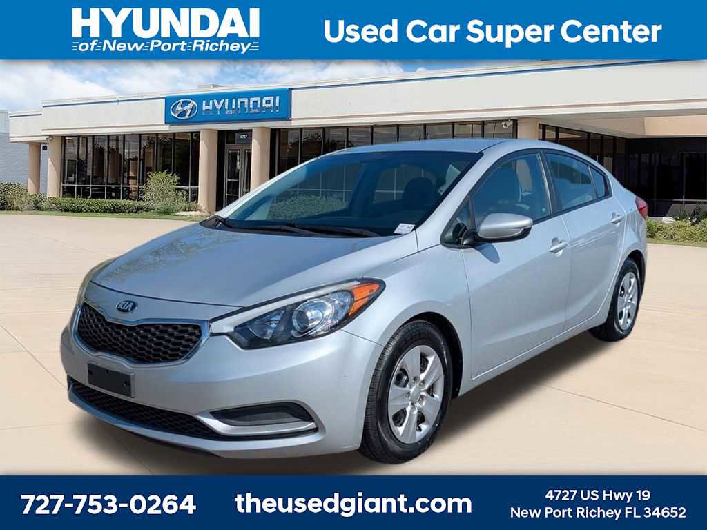 Used 2015 Kia Forte LX FWD image 1