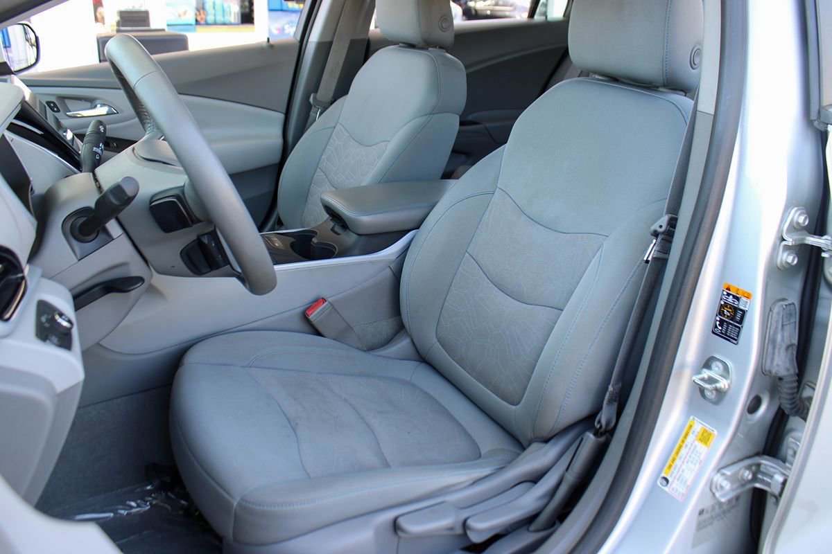 Used 2016 Chevrolet Volt LT w/ Comfort Package FWD image 14