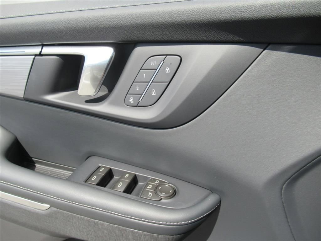 New 2026 Buick Enclave Preferred w/ Power Package image 20