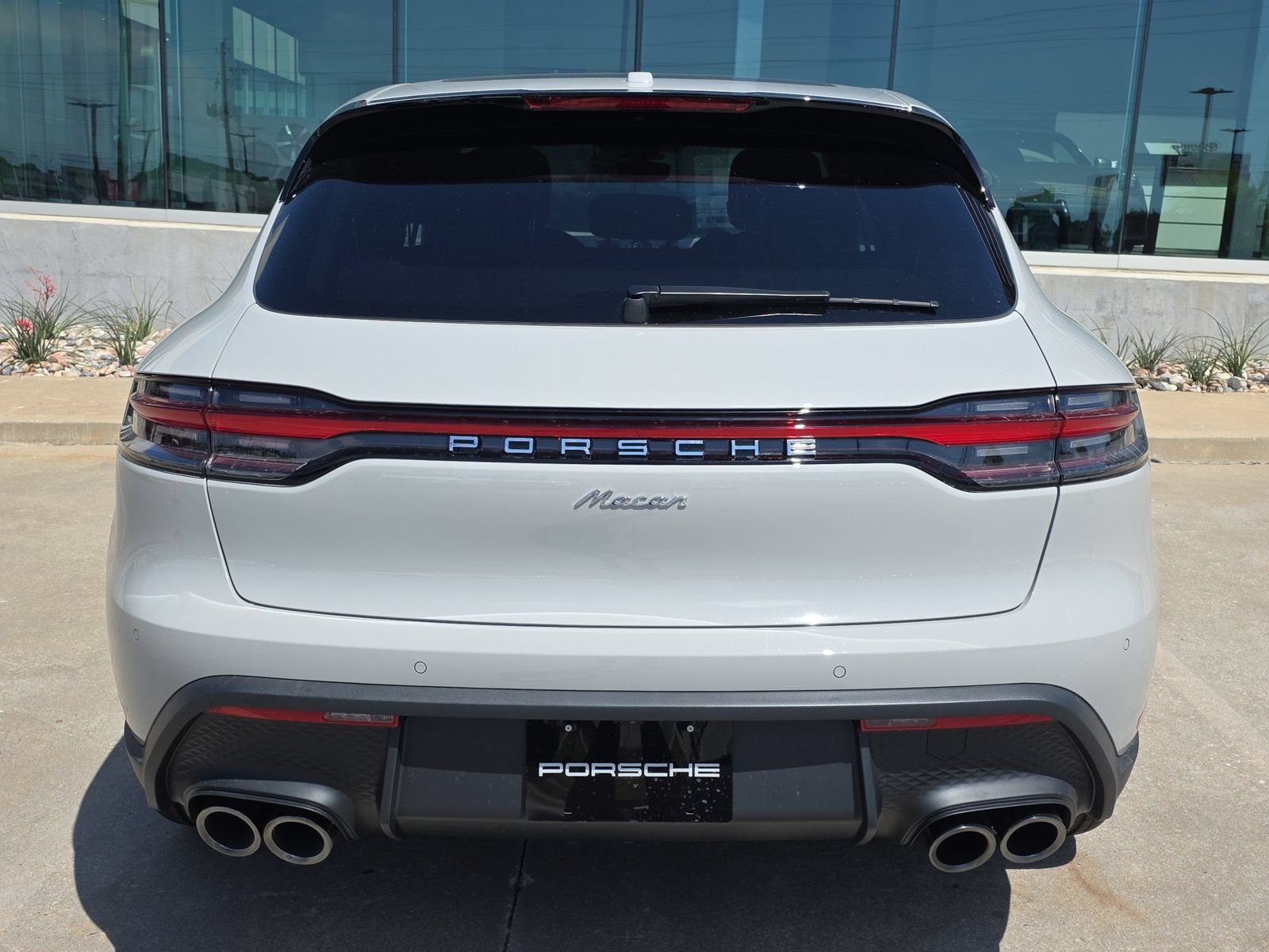 New 2026 Porsche Macan AWD/4WD image 6