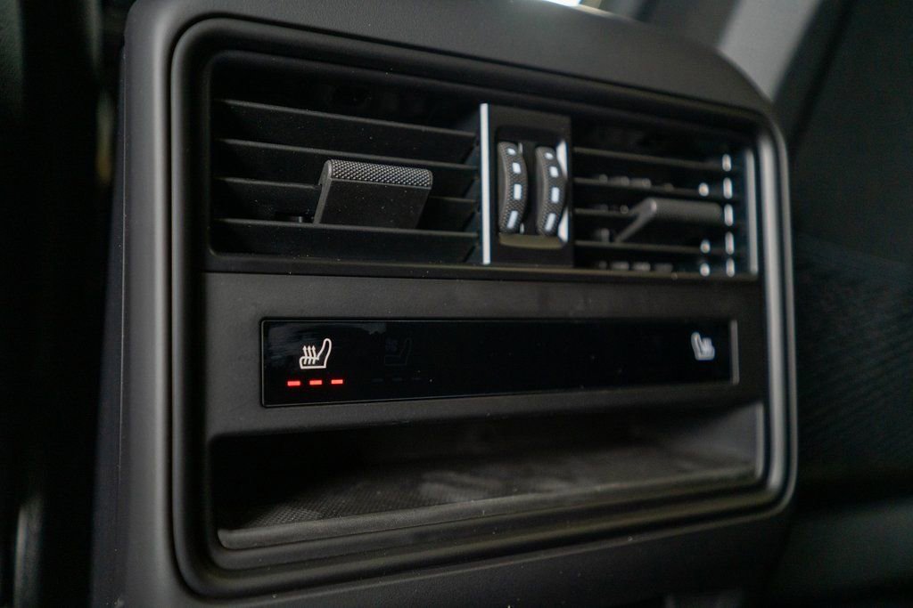 New 2025 Porsche Cayenne image 36