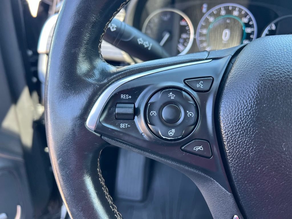 Used 2018 Buick Envision Premium AWD/4WD image 42