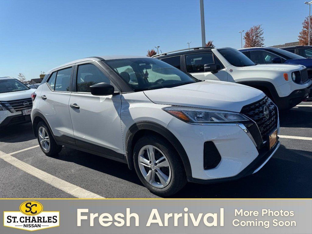 Used 2024 Nissan Kicks S FWD image 1
