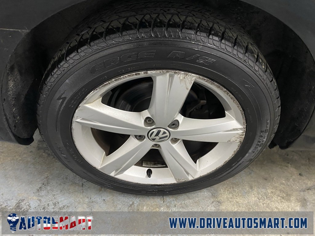 Used 2015 Volkswagen Passat 1.8T Limited Edition image 27