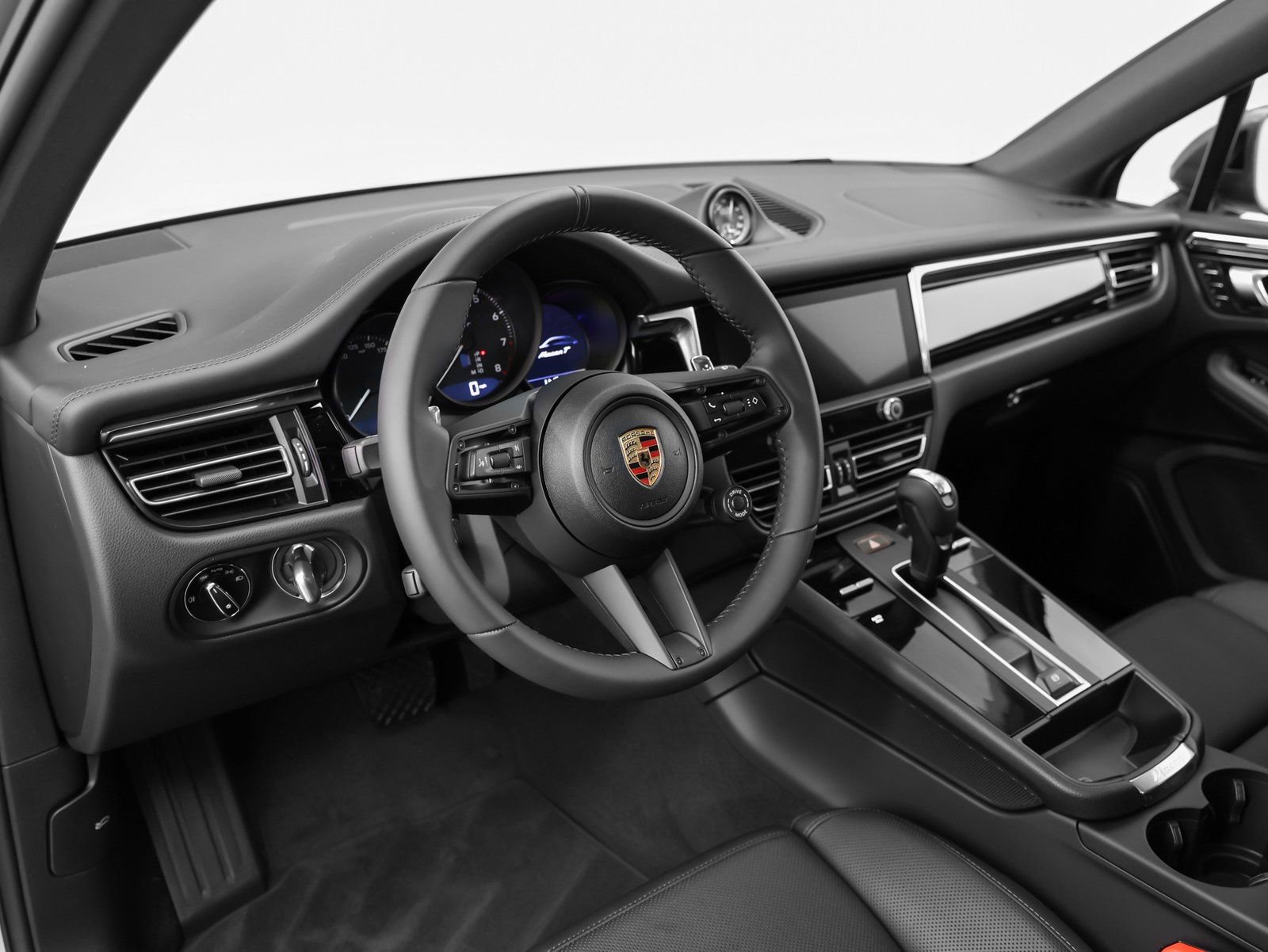 New 2025 Porsche Macan Turbo image 4