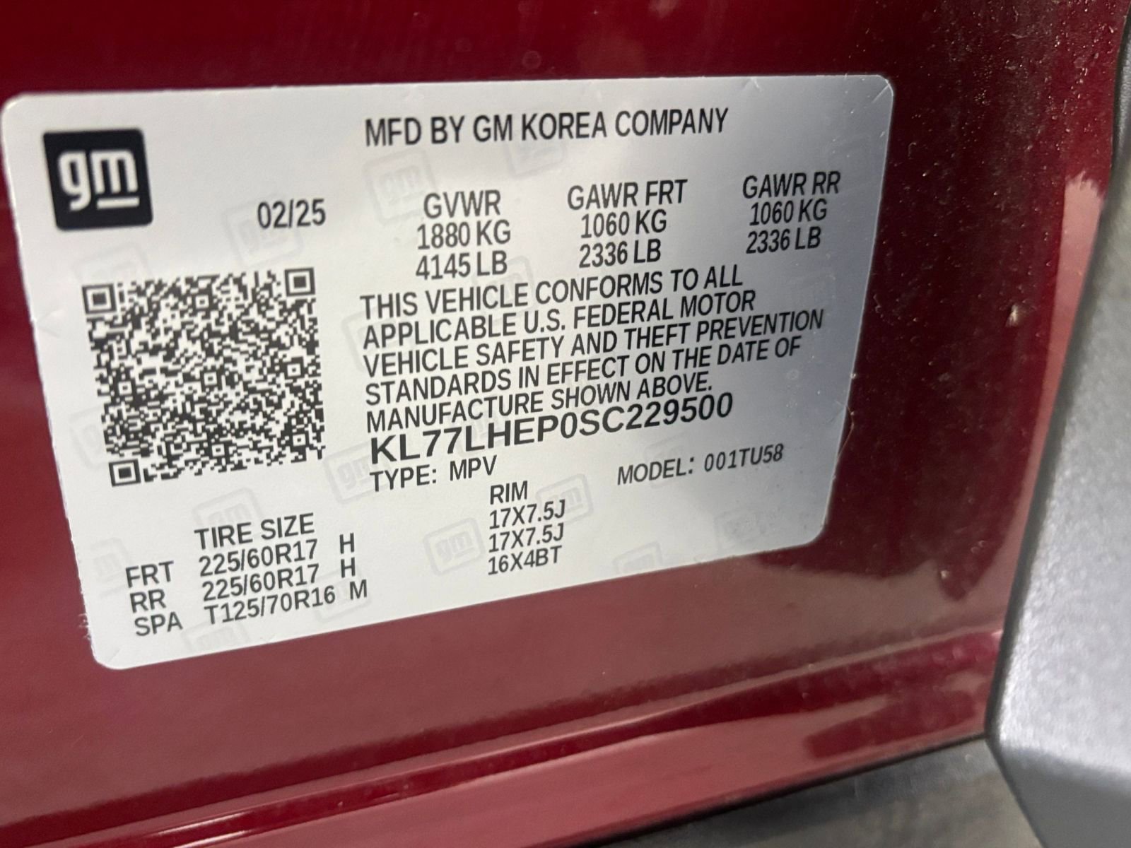 Used 2025 Chevrolet Trax LT FWD image 34