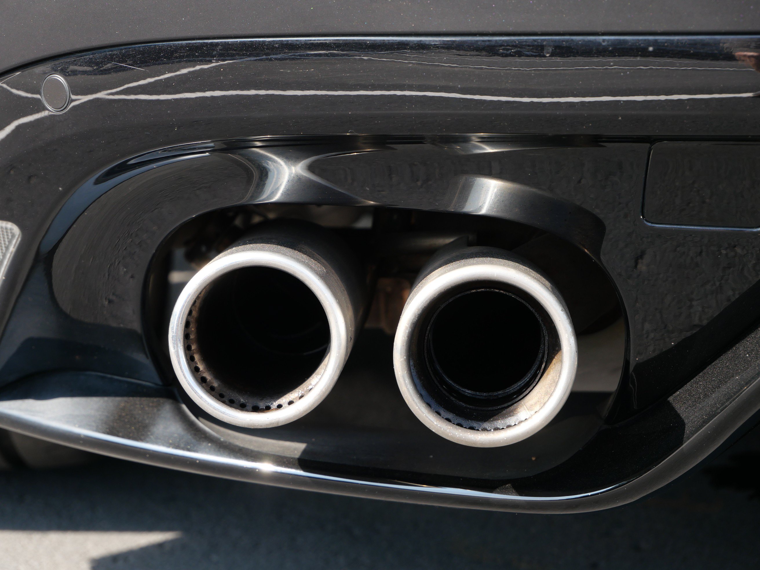 Certified 2023 Jaguar F-TYPE R-Dynamic AWD/4WD image 12