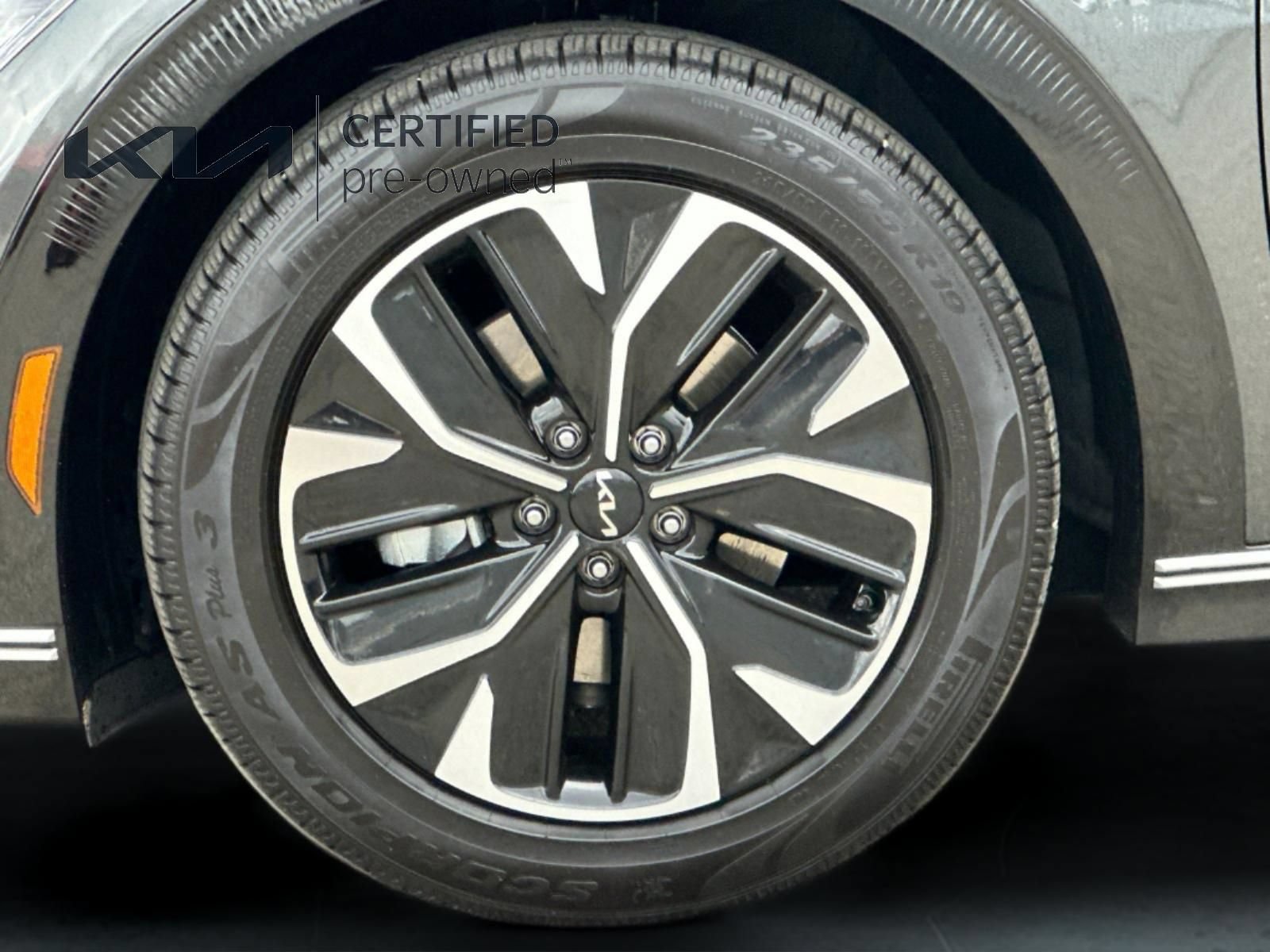 Certified 2024 Kia EV6 Wind RWD image 27