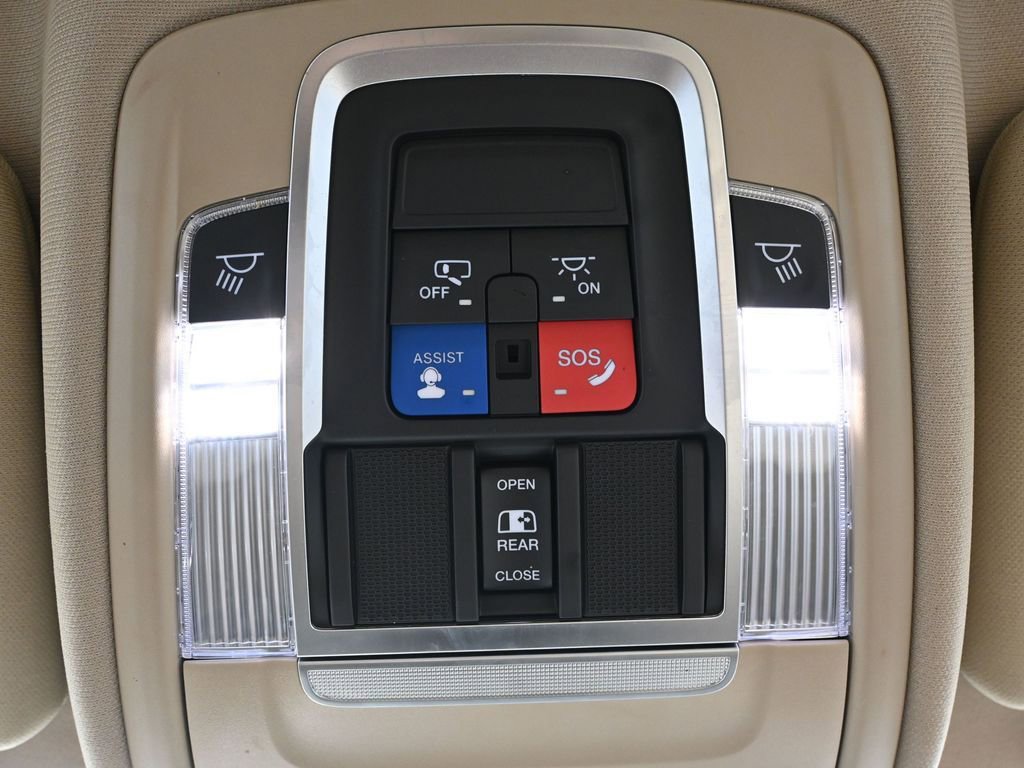 Used 2022 RAM 2500 Laramie w/ Body Color Bumper Group image 34