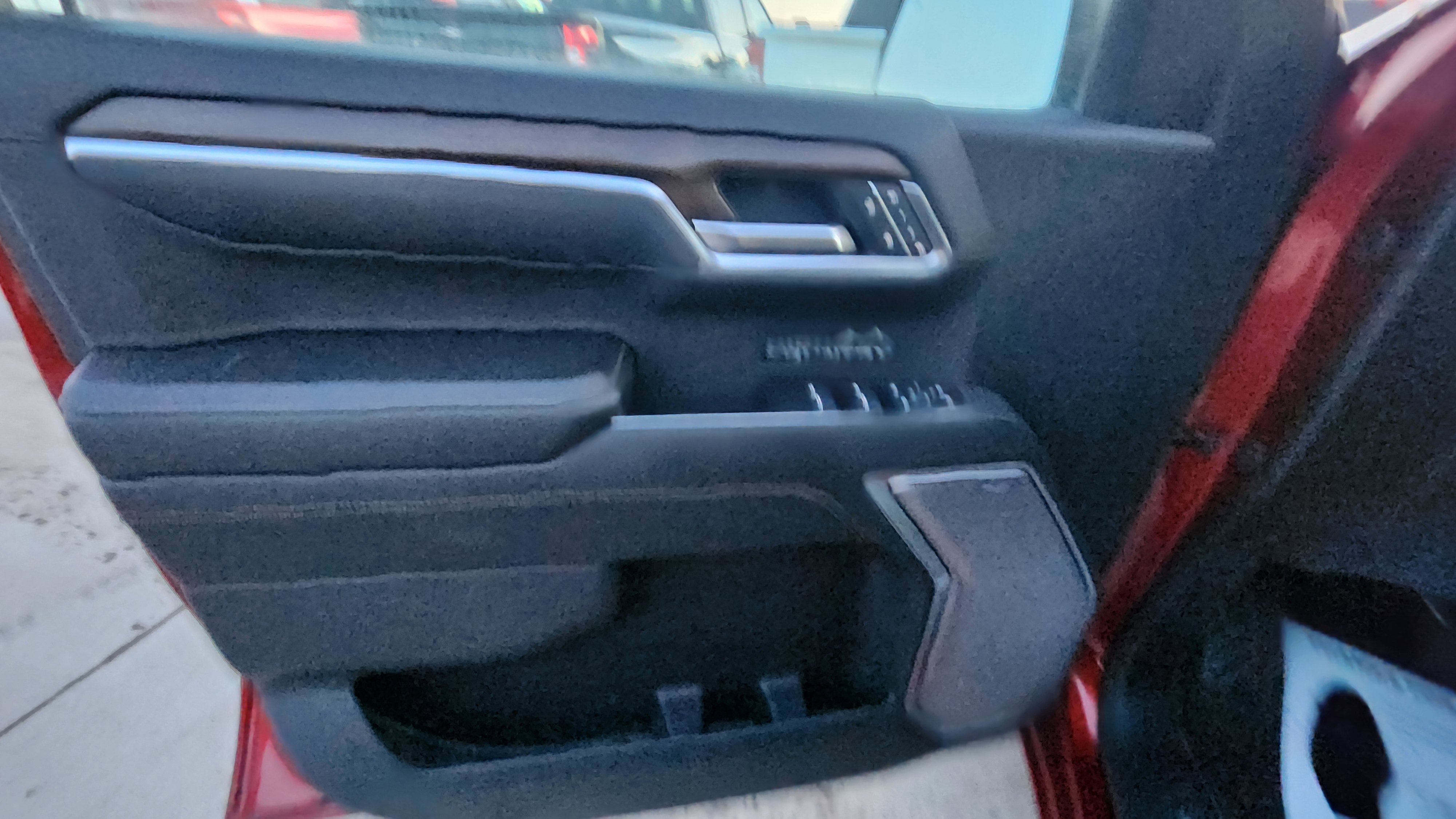 Certified 2025 Chevrolet Silverado 1500 High Country w/ Technology Package image 12