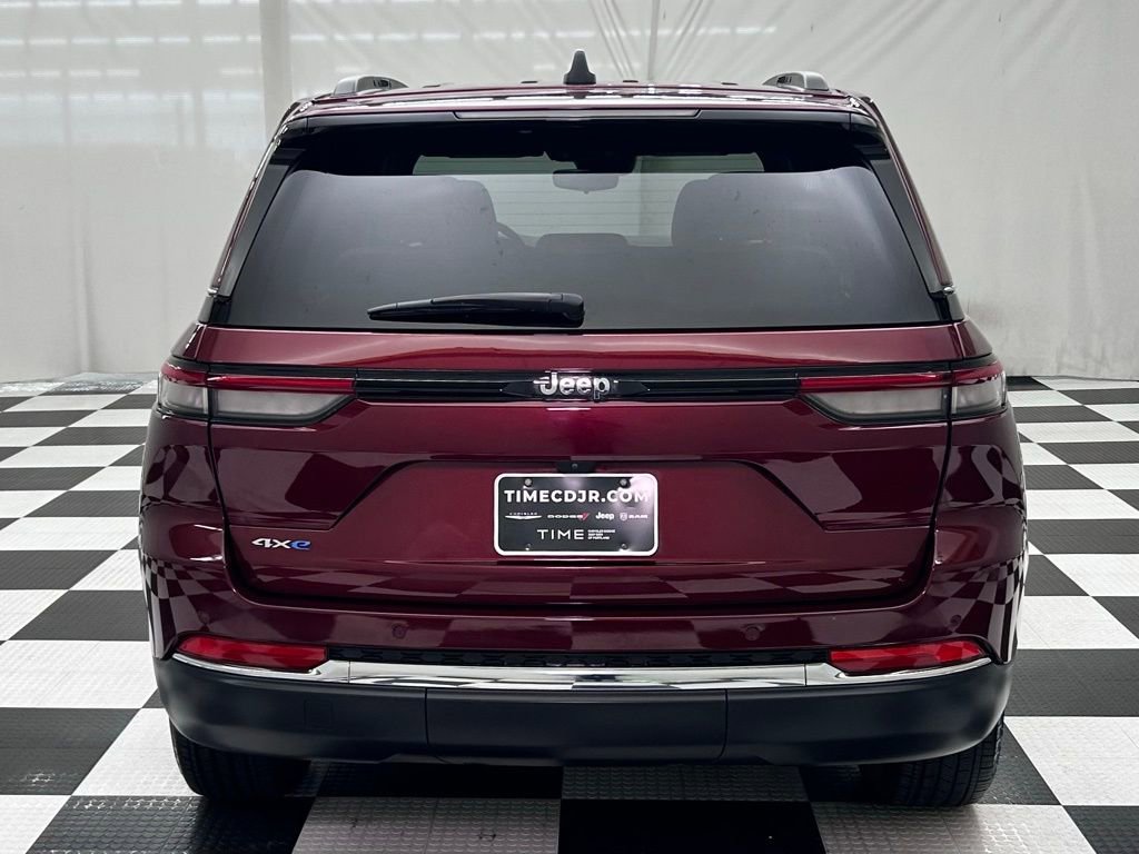 Used 2022 Jeep Grand Cherokee Limited 4xe image 7