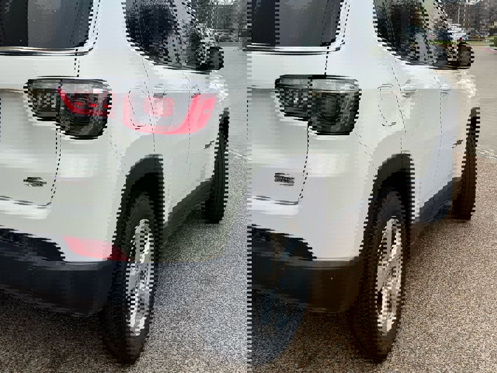 Used 2019 Jeep Compass Latitude w/ Popular Equipment Group image 4