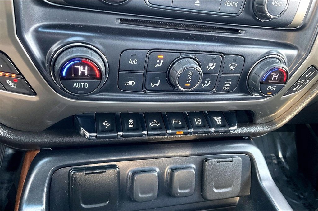 Used 2019 Chevrolet Silverado 3500 High Country w/ Duramax Plus Package image 32