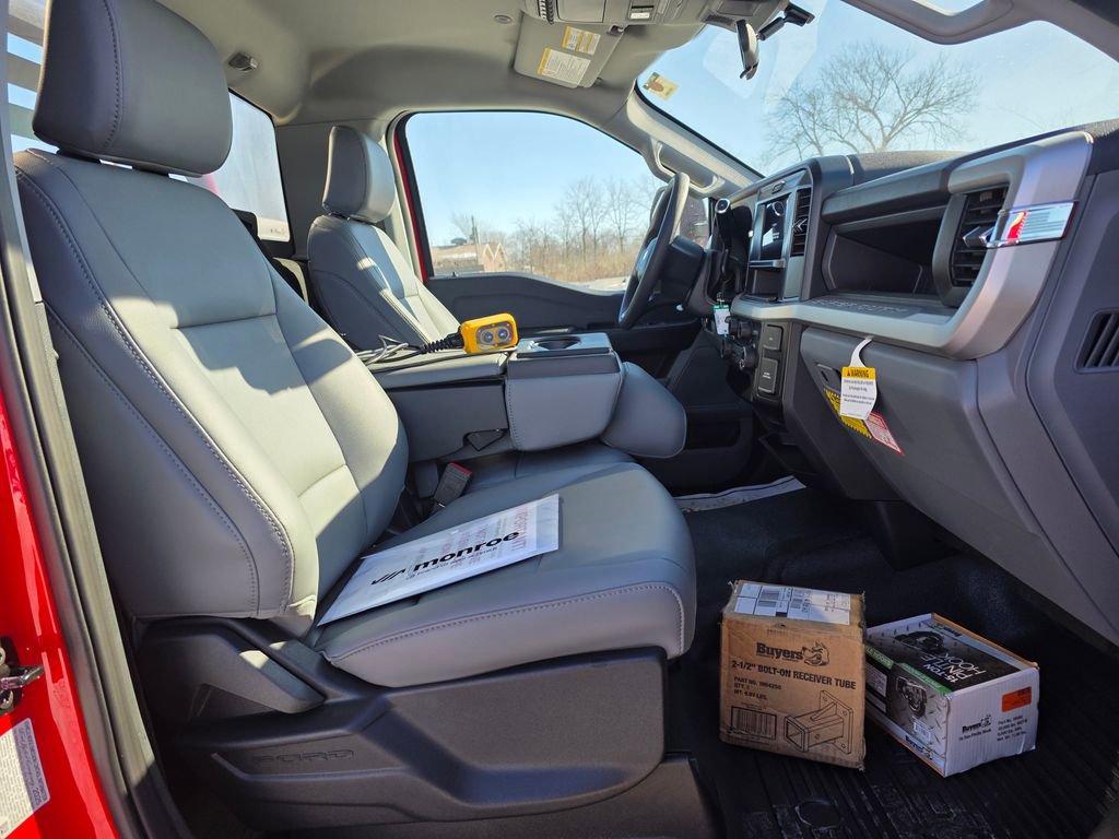 New 2025 Ford F350 XL w/ XL Chrome Package image 28