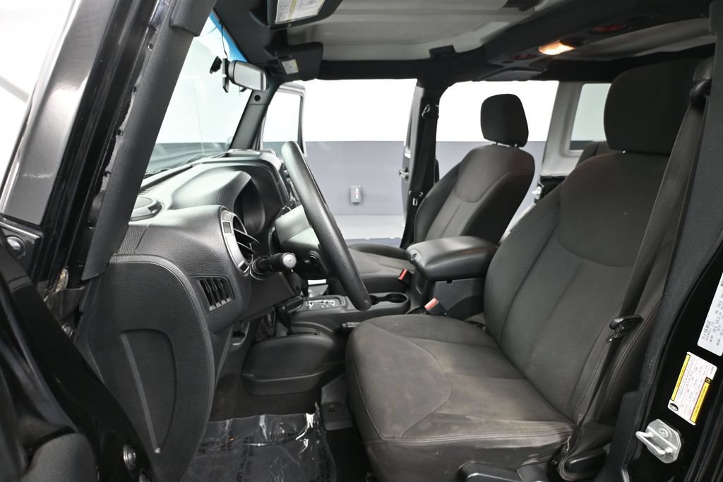 Used 2016 Jeep Wrangler Unlimited Sport AWD/4WD image 17