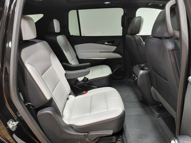 Used 2025 Chevrolet Traverse High Country w/ LPO, Floor Liner Package AWD/4WD image 45