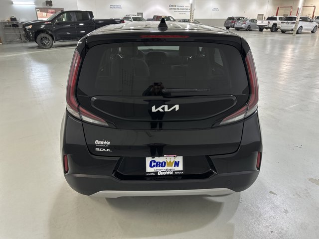 Used 2024 Kia Soul LX image 8
