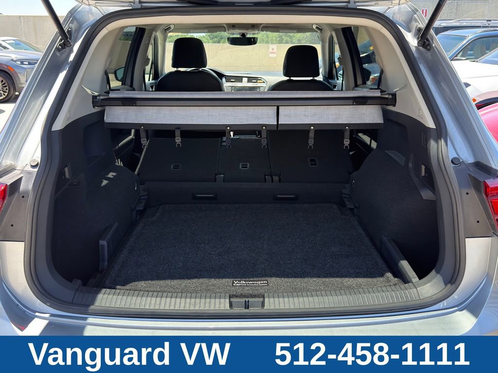 Used 2020 Volkswagen Tiguan SE w/ Panoramic Sunroof Package AWD/4WD image 10