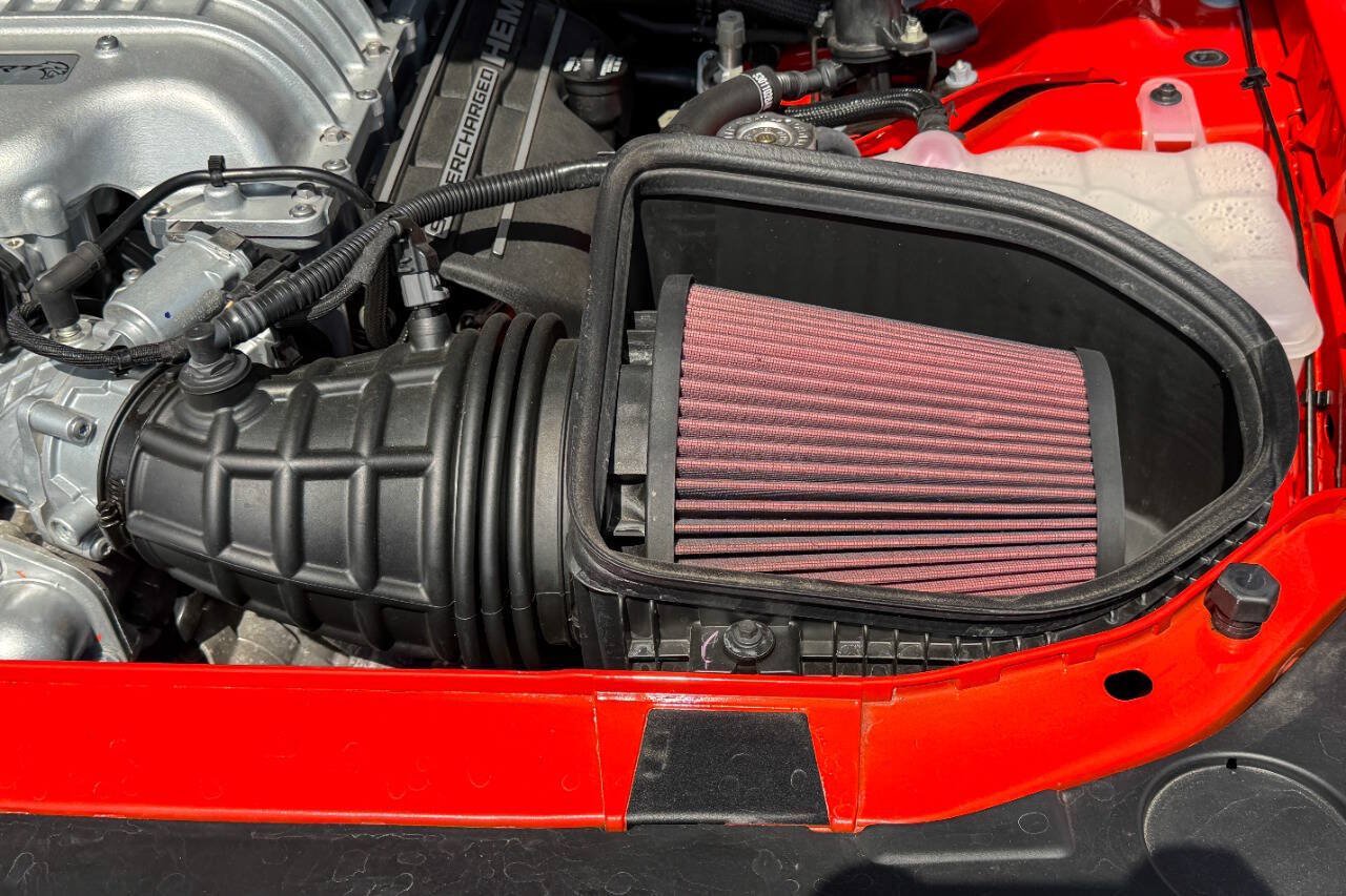 Used 2023 Dodge Challenger SRT Hellcat RWD image 9