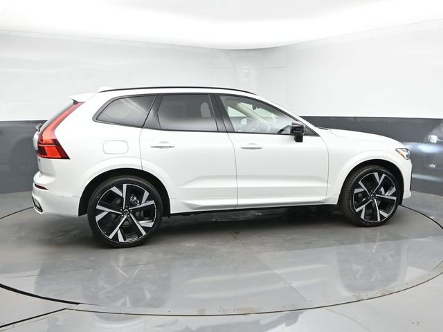 New 2026 Volvo XC60 B5 Ultra w/ Protection Package Premier AWD/4WD image 9