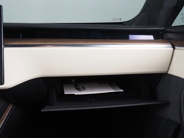 Used 2021 Tesla Model S Plaid image 44