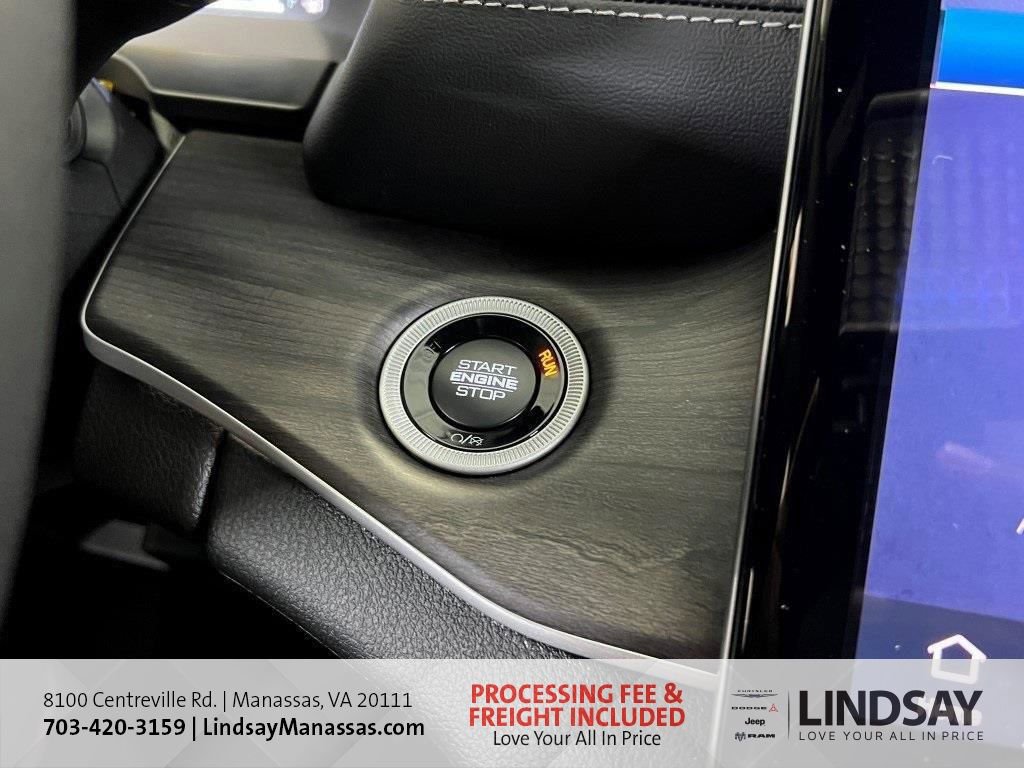 New 2025 Jeep Grand Cherokee L Limited w/ Trailer Tow Package image 39