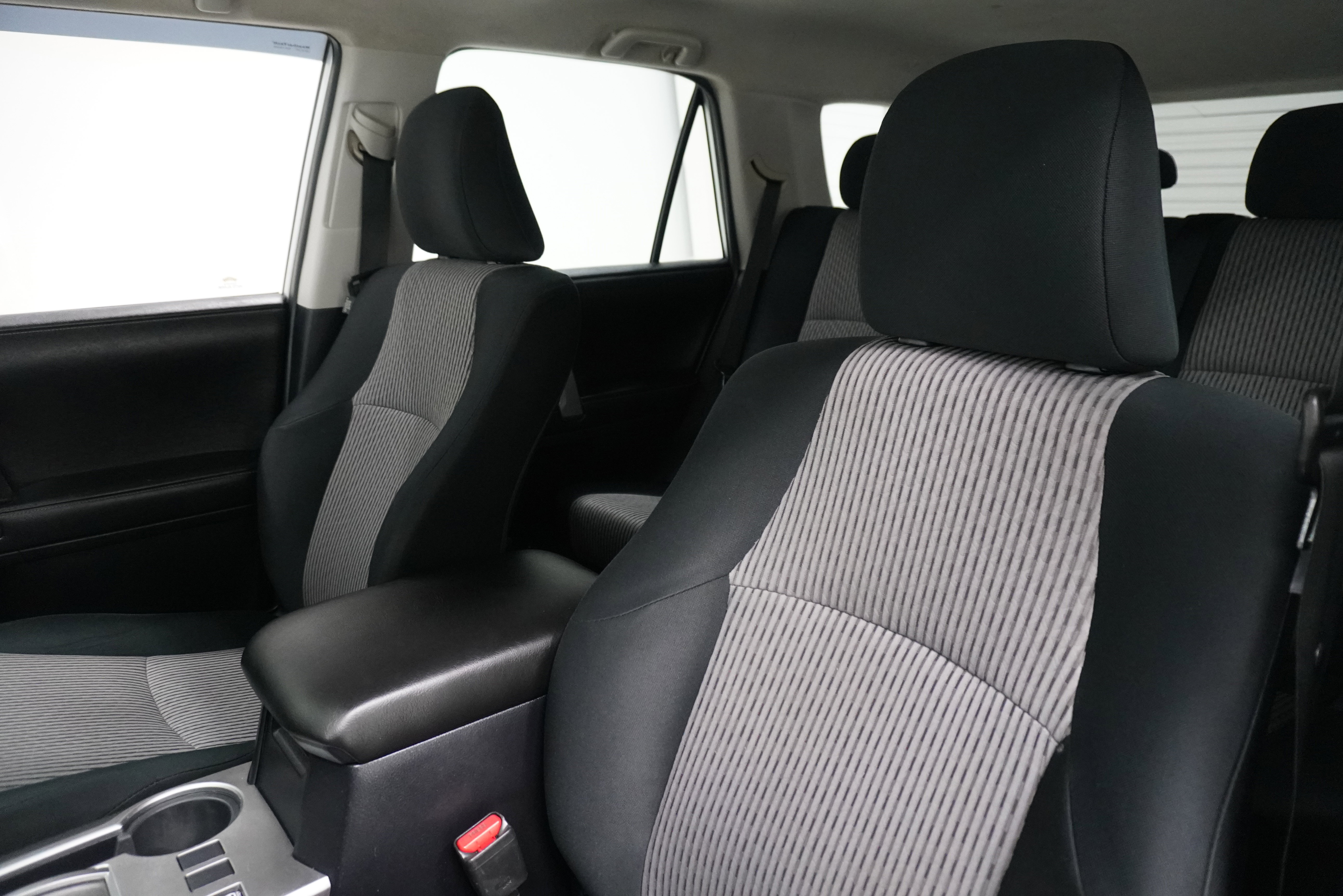 Used 2014 Toyota 4Runner SR5 RWD image 11