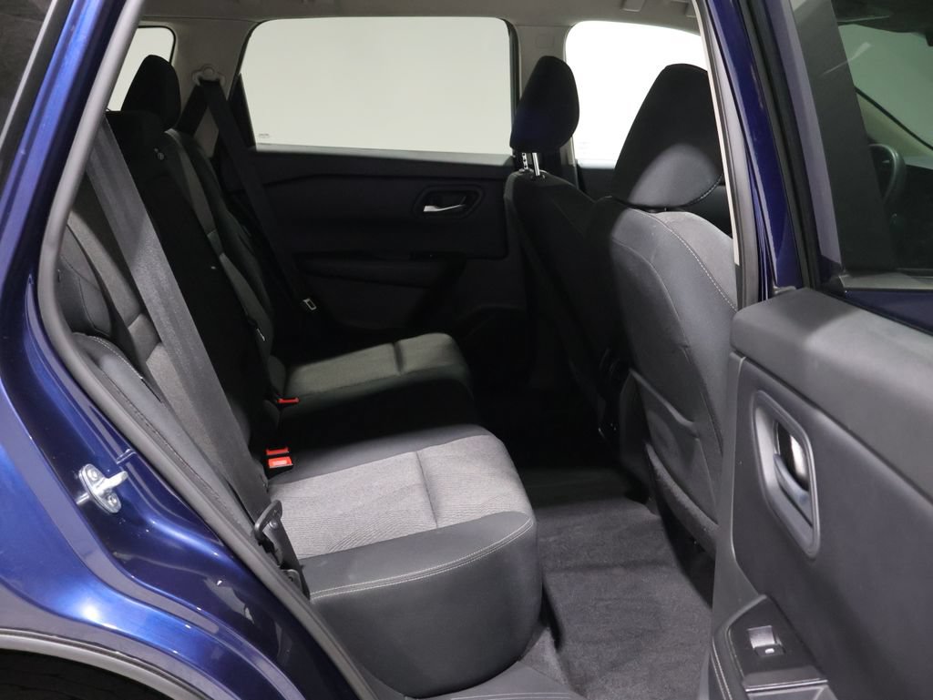 Used 2024 Nissan Rogue SV AWD/4WD image 22
