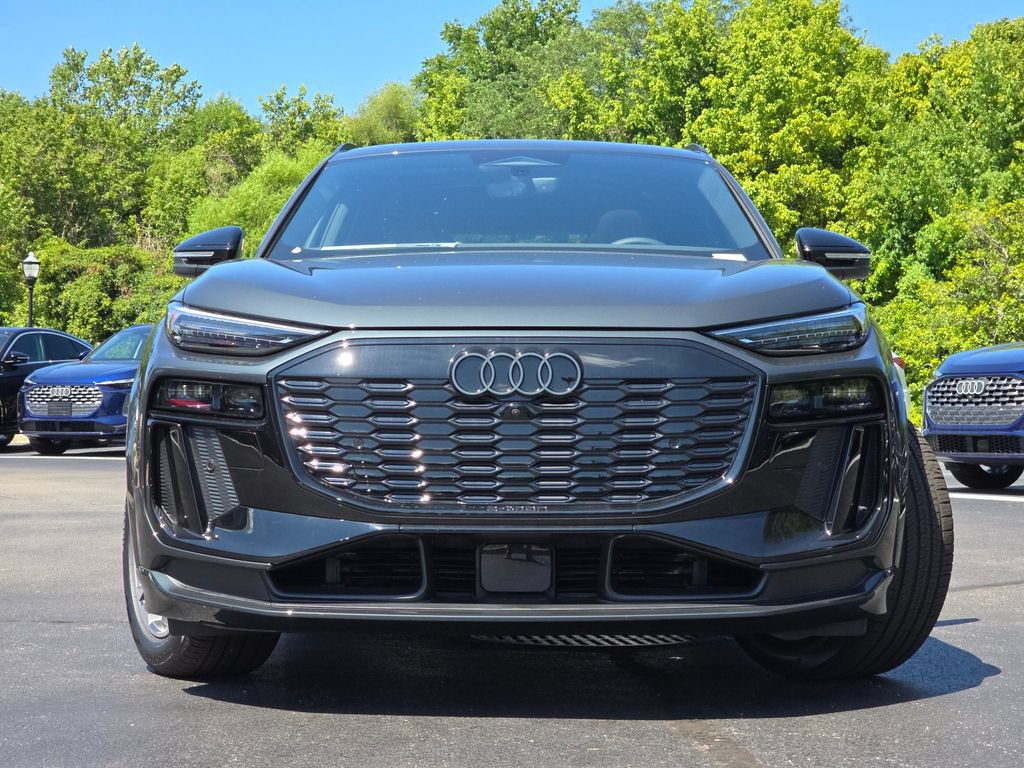 New 2027 Audi Q6 e-tron Prestige AWD/4WD image 3
