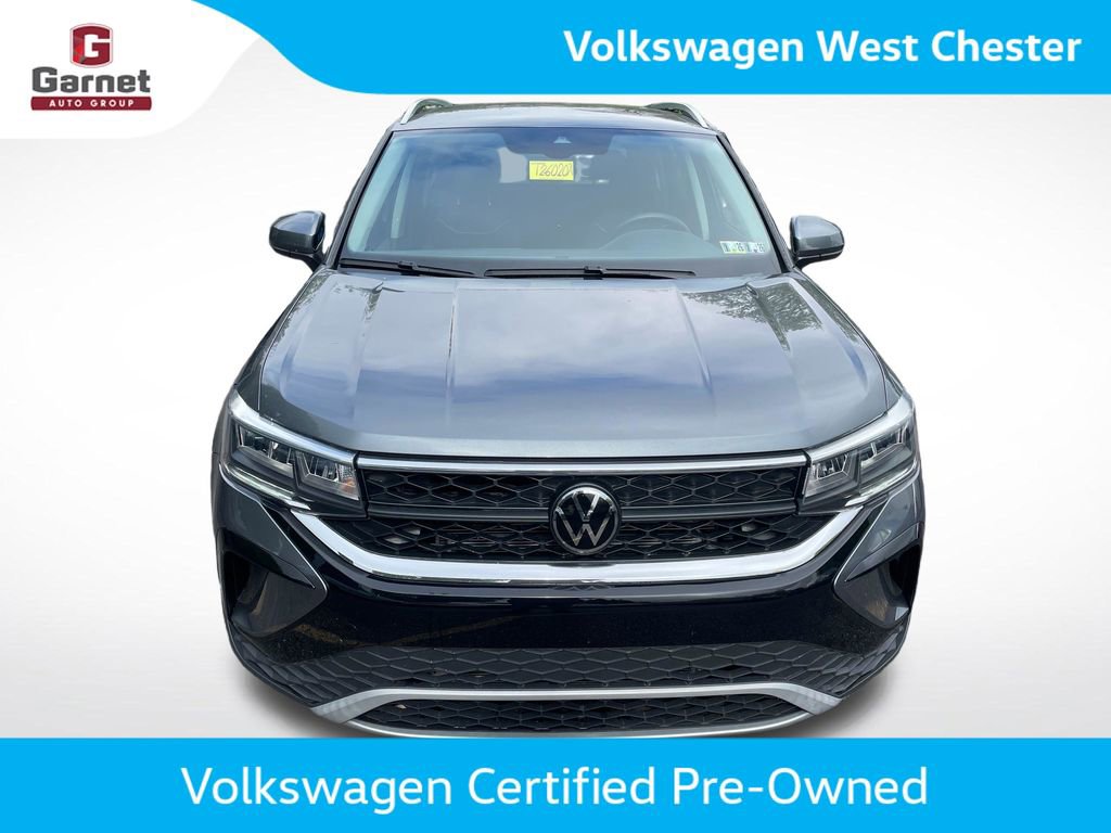 Certified 2024 Volkswagen Taos SE FWD image 9