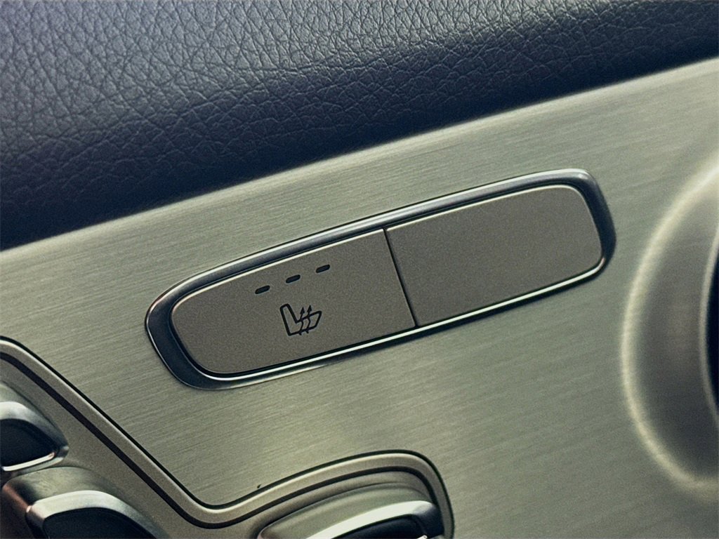 Used 2019 Mercedes-Benz GLC 300 GLC 300 image 21