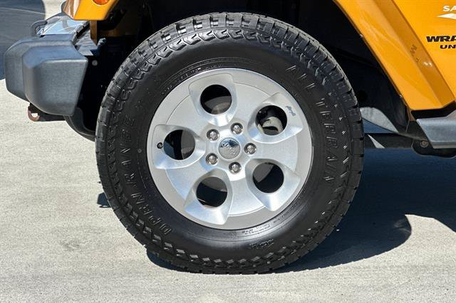 Used 2014 Jeep Wrangler Unlimited Sahara AWD/4WD image 30