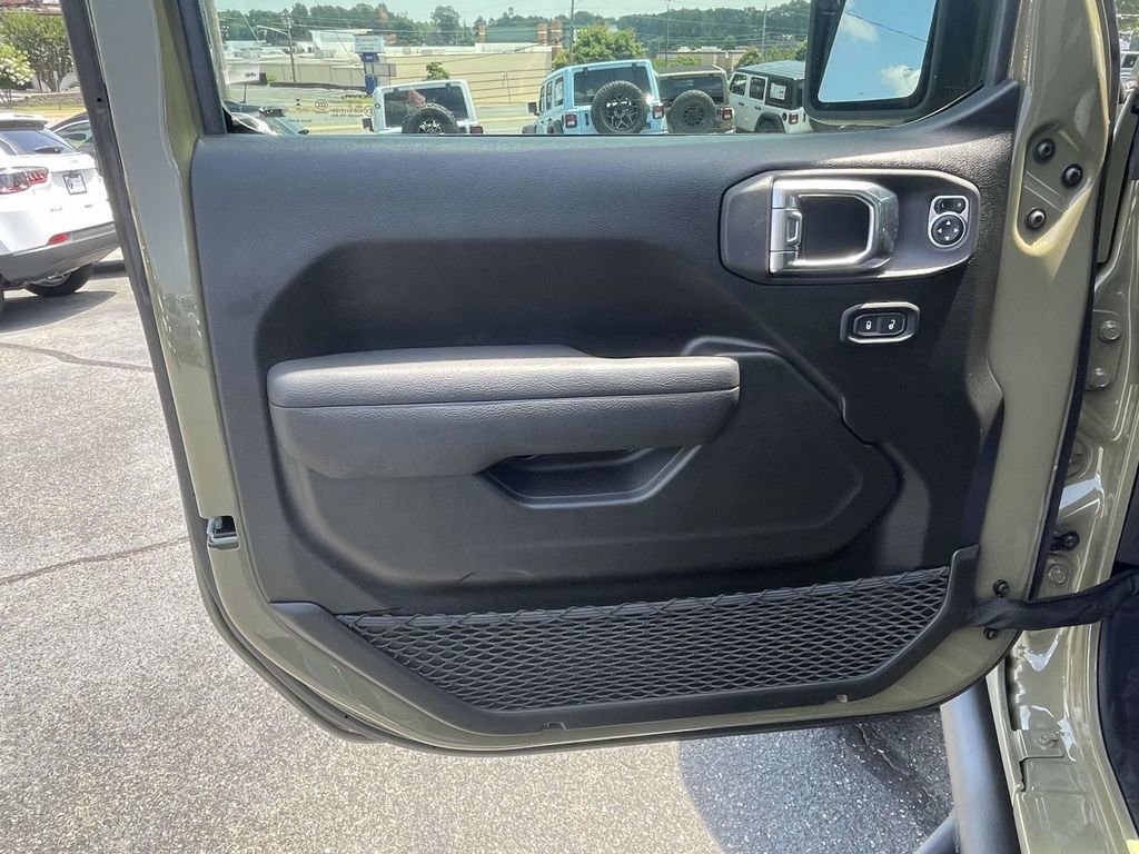 New 2025 Jeep Wrangler Unlimited Sport image 23