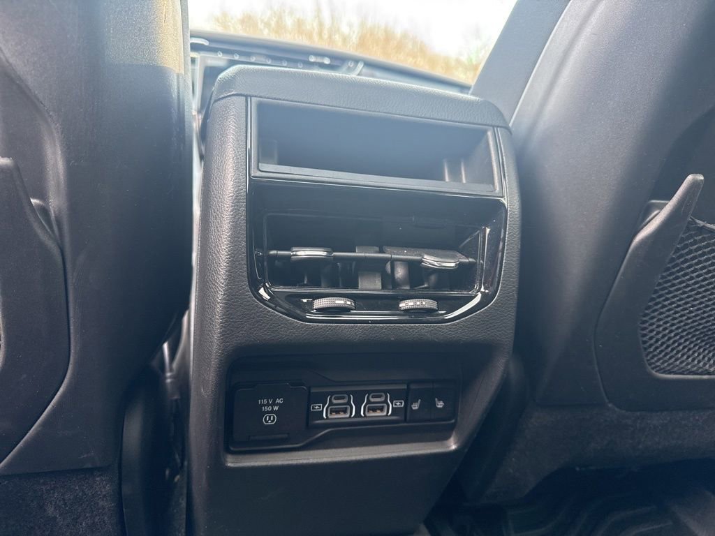 Used 2023 Jeep Grand Cherokee 4WD 4xe image 44