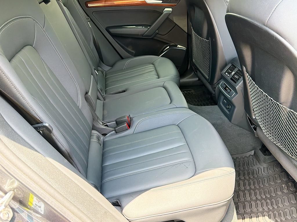Used 2023 Audi Q5 2.0T Premium AWD/4WD image 31