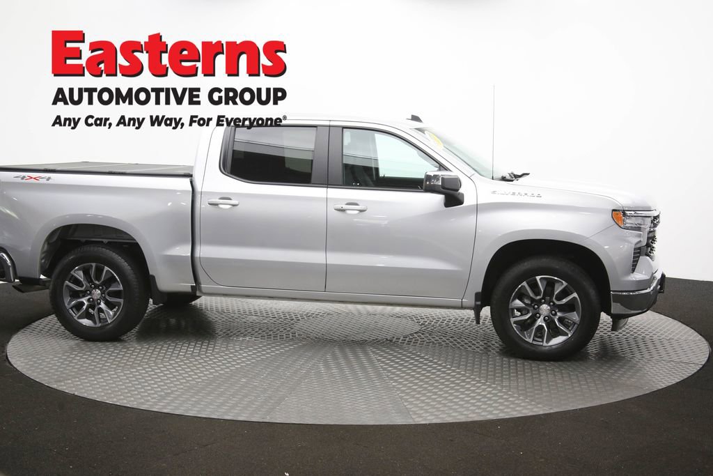 Used 2022 Chevrolet Silverado 1500 LT AWD/4WD image 48