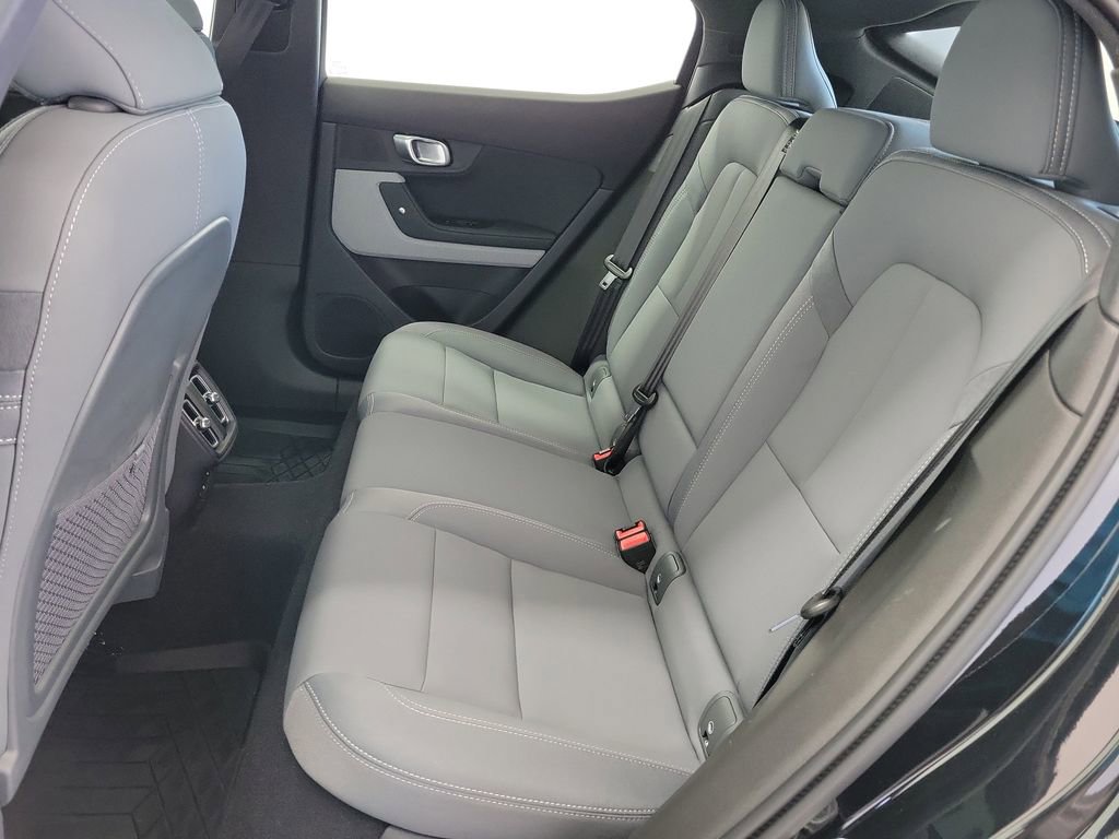 Used 2023 Polestar Polestar 2 w/ Pilot Pack image 12