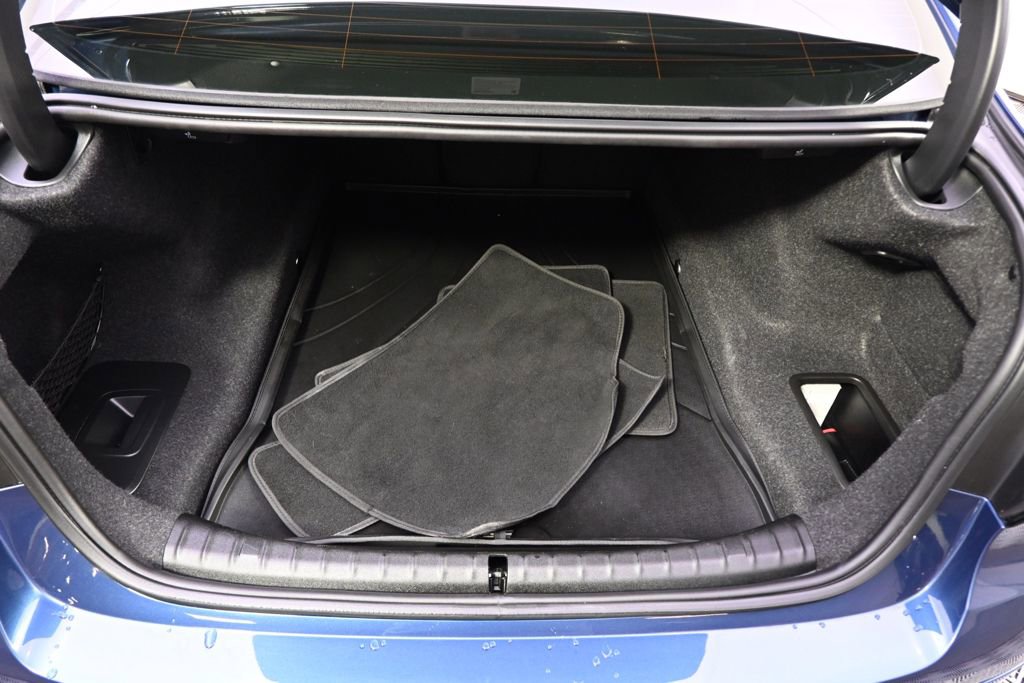 Used 2023 BMW 540i w/ Convenience Package image 20