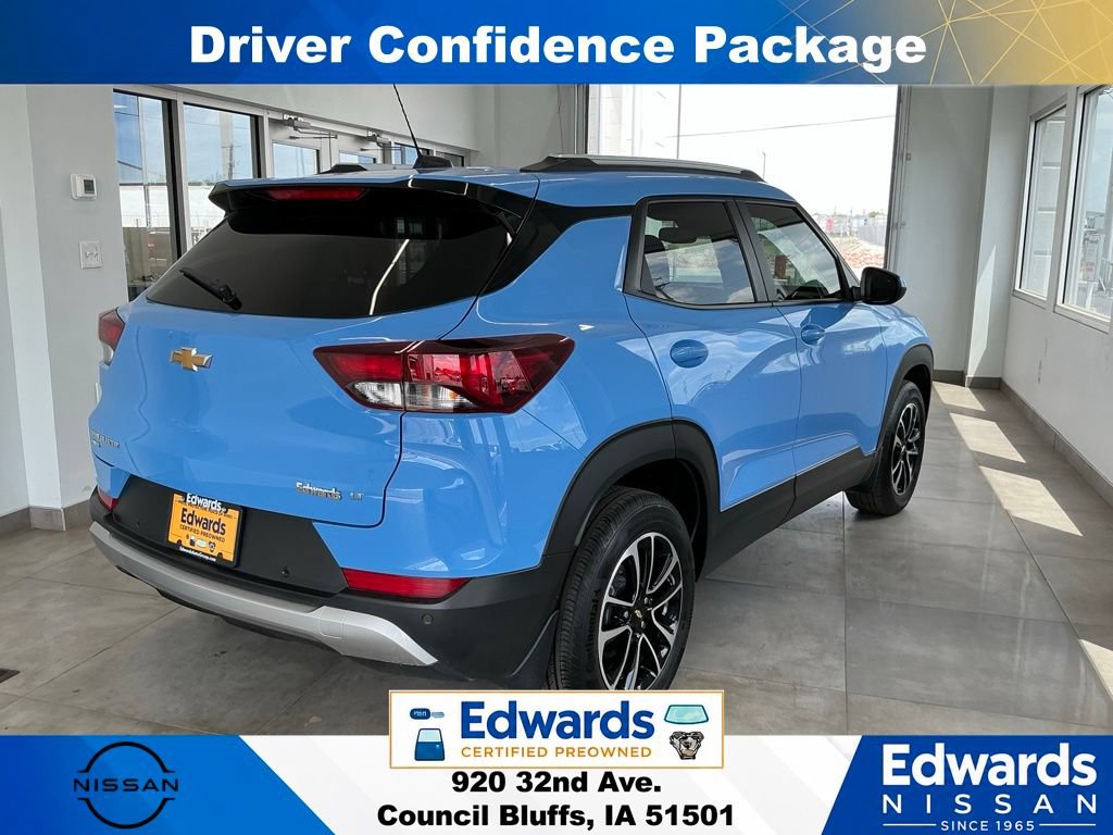 Used 2024 Chevrolet TrailBlazer LT w/ Convenience Package AWD/4WD image 9