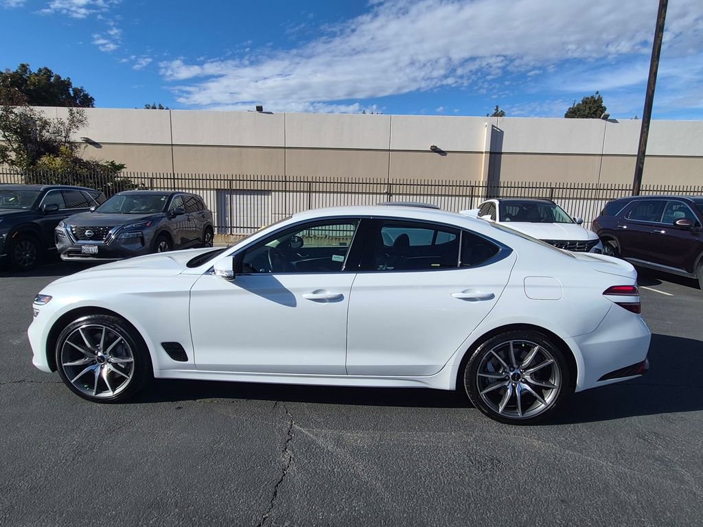 Used 2026 Genesis G70 2.5T image 8
