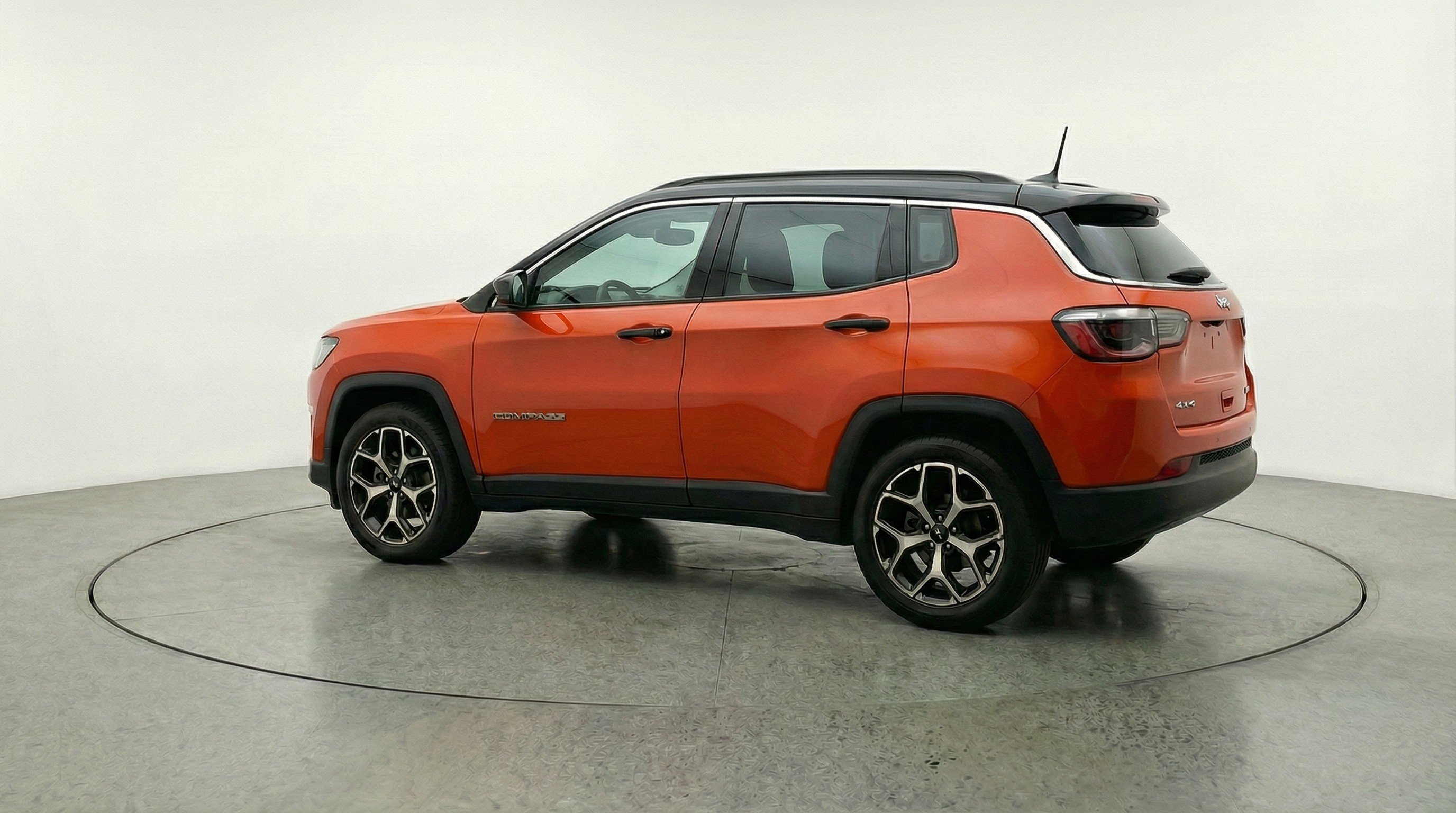 Used 2025 Jeep Compass Limited AWD/4WD image 6
