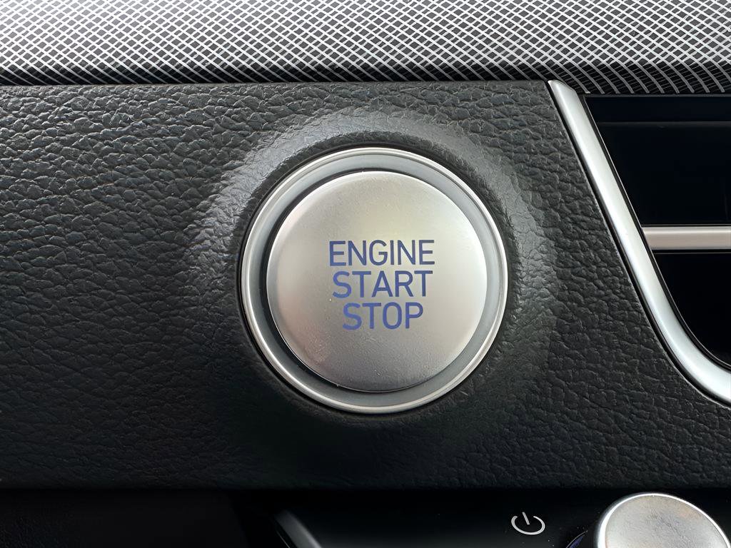 Used 2025 Hyundai Sonata SE FWD image 24
